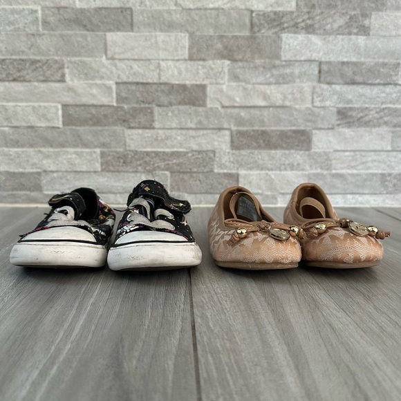 MK and Converse Toddler Shoe Bundle- Size 7- Flats and Sneakers- Unicorn Gold - Picture 5 of 8